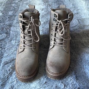 Size 9 light brown Madden Girl boots